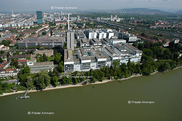 WIRTSCHAFT / ECONOMY - Forschung / Research – Roche – Basel, Schweiz