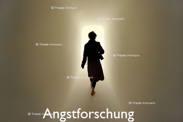 WIRTSCHAFT / ECONOMY - Forschung / Research – Angstforschung