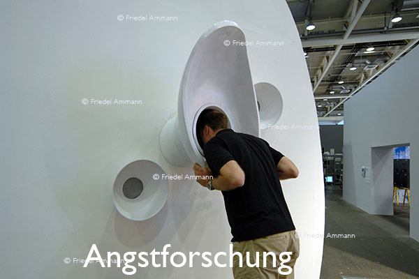 WIRTSCHAFT / ECONOMY - Forschung / Research – Angstforschung