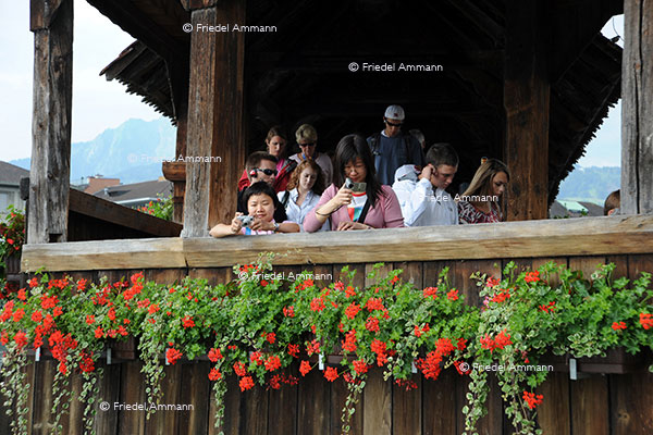 WIRTSCHAFT / ECONOMY - Tourismus Schweiz  - Kappelbrücke, Luzern