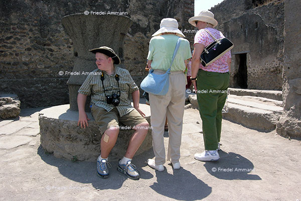 WIRTSCHAFT / ECONOMY - Tourismus international - Pompei, Italia 