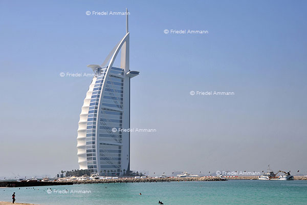 WIRTSCHAFT / ECONOMY - Hotellerie - Burj al Arab Hotel, Dubai 