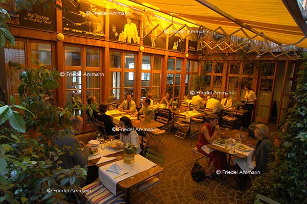 WIRTSCHAFT / ECONOMY - Gastronomie / Hospitality - Der Teufelhof, Basel