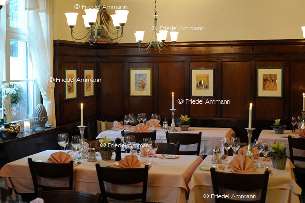  WIRTSCHAFT / ECONOMY - Gastronomie / Hospitality – Restaurant St. Alban Stübli, Basel, Schweiz 
