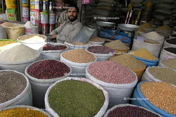 WIRTSCHAFT / ECONOMY - Handel / Retail - Kabul, Afghanistan