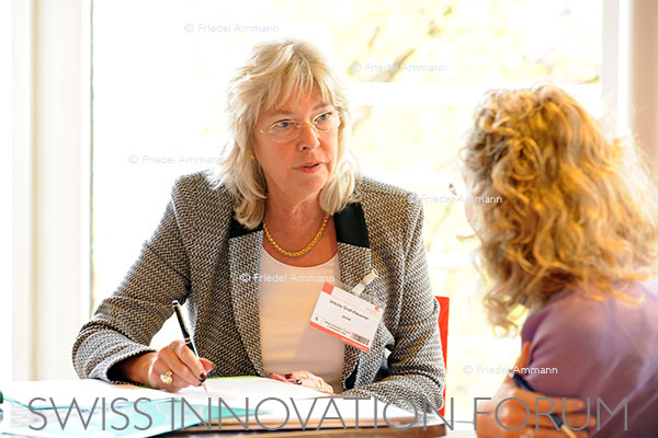 WIRTSCHAFT / ECONOMY - Symposien / Conventions  - SIF 2009, Prof. Dr. Ursula Graf-Hausner - Kollegin