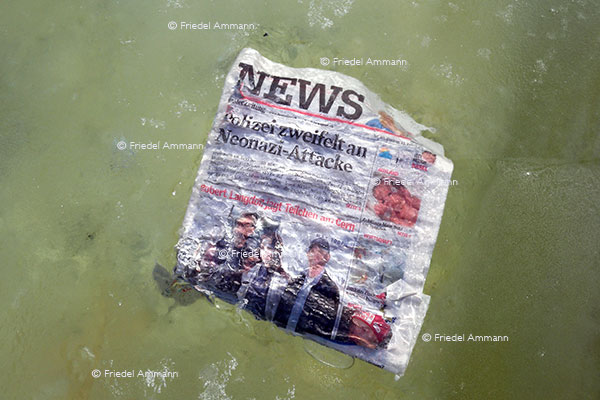 WIRTSCHAFT / ECONOMY - Kommunikation / Communication - News unter Eis / Frozen News