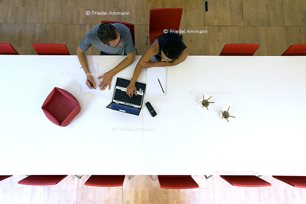 WIRTSCHAFT / ECONOMY - Kommunikation / Communication – Arbeitswelten / Task World