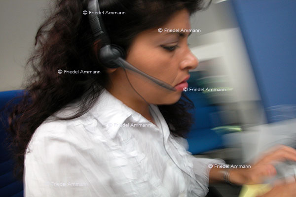 WIRTSCHAFT / ECONOMY - Kommunikation / Communication 