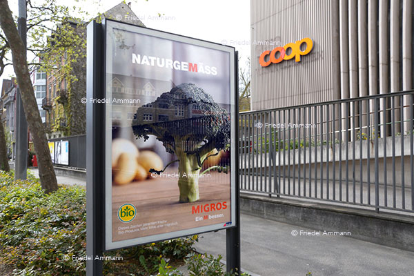 WIRTSCHAFT / ECONOMY – Werbung / Advertisement - MIGROS, COOP - Schweiz