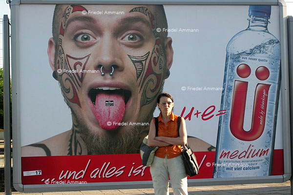 WIRTSCHAFT / ECONOMY – Werbung / Advertisement