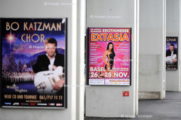 WIRTSCHAFT / ECONOMY – Werbung / Advertisement