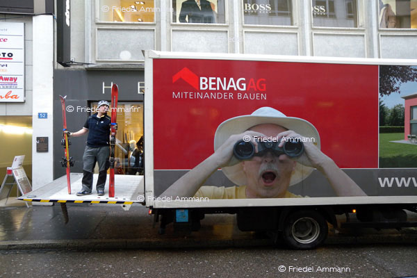 WIRTSCHAFT / ECONOMY – Werbung / Advertisement