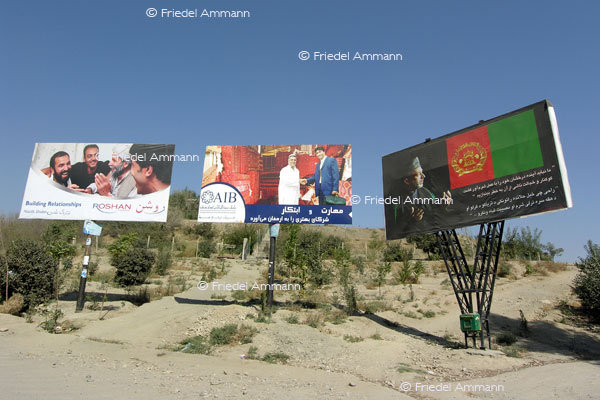 WIRTSCHAFT / ECONOMY – Werbung / Advertisement - Kabul, Afghanistan