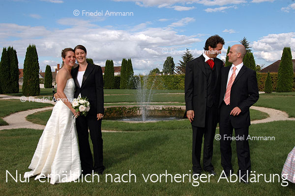 WIRTSCHAFT / ECONOMY - Gesellschaft / Society - Heirat / Marriage