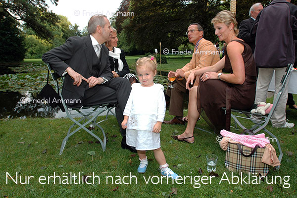 WIRTSCHAFT / ECONOMY - Gesellschaft / Society 