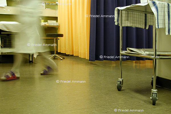 WIRTSCHAFT / ECONOMY - Gesundheitswesen / Health – Notfallaufnahme / Emergency Ward