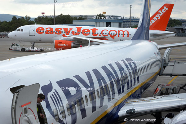 WIRTSCHAFT / ECONOMY - Mobilität / Mobility - Luftfahrt / Airtravel - Low Cost Carrier