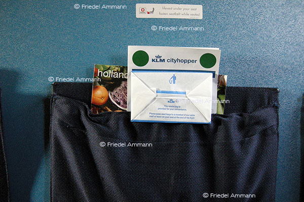 WIRTSCHAFT / ECONOMY - Mobilität / Mobility - Luftfahrt / Airtravel - KLM Chotzgüggli / Air Sickness Bag
