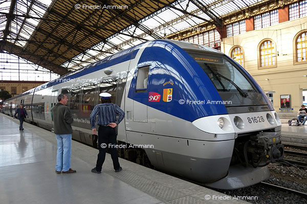 WIRTSCHAFT / ECONOMY - Mobilität / Mobility - Bahnen / Railway - Gare / Station Marseille St-Charles, France