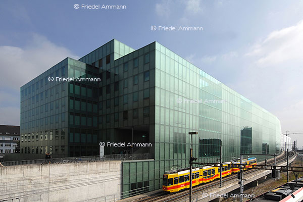WIRTSCHAFT / ECONOMY - Mobilität / Mobility - Bahnen / Railway - BLT Tram - Dornach-Basel-Rodersdorf – Jacob Burckhardt Haus, Basel