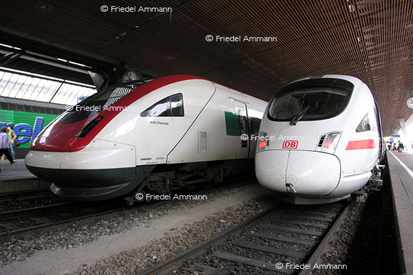 WIRTSCHAFT / ECONOMY - Mobilität / Mobility - Bahnen / Railway - Schweizer ICN, deutscher ICE / Swiss and German Trains