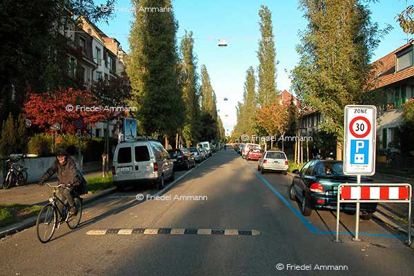 WIRTSCHAFT / ECONOMY - Mobilität / Mobility - Strasse / Road - Zone 30 / Limited Speed Zone, Basel