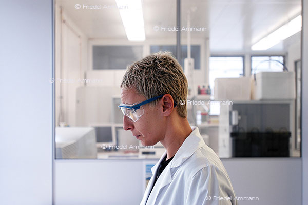 WIRTSCHAFT / ECONOMY - Pharma / Chemical Industry - Forschung / Research