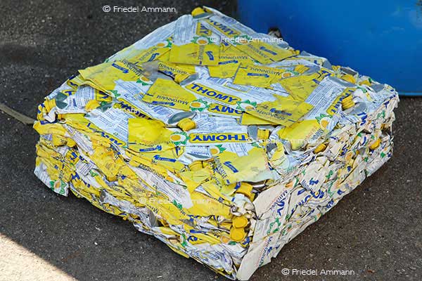 WIRTSCHAFT / ECONOMY - Abfall, Recycling - Alusammlung