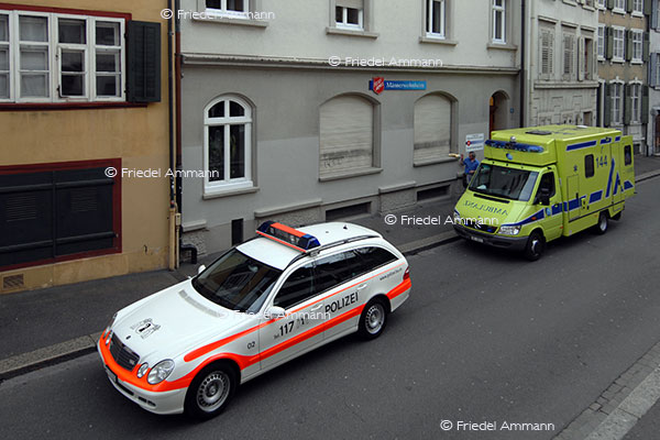 WIRTSCHAFT / ECONOMY - Service Public – Polizei, Sanität / Police, Ambulance