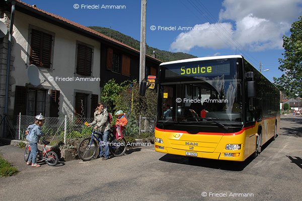 WIRTSCHAFT / ECONOMY - Service Public - Die Schweizer Post / Swiss Post Bus