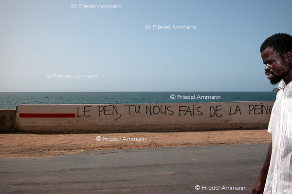  WIRTSCHAFT / ECONOMY - Armut / Poverty - Dakar, Senegal 