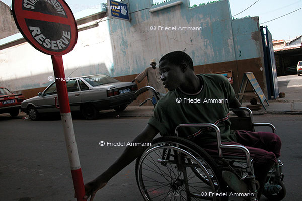  WIRTSCHAFT / ECONOMY - Armut / Poverty - Dakar, Senegal 