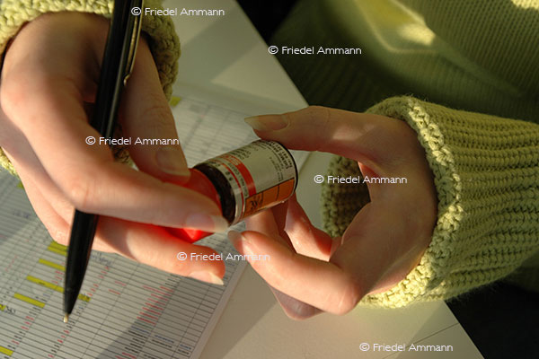 WISSEN - Chemie, Pharma Forschung 1