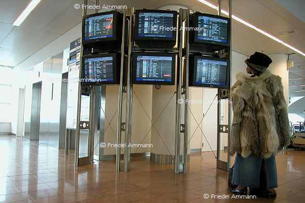 WISSEN - Orientierung - International Airport, Brussel